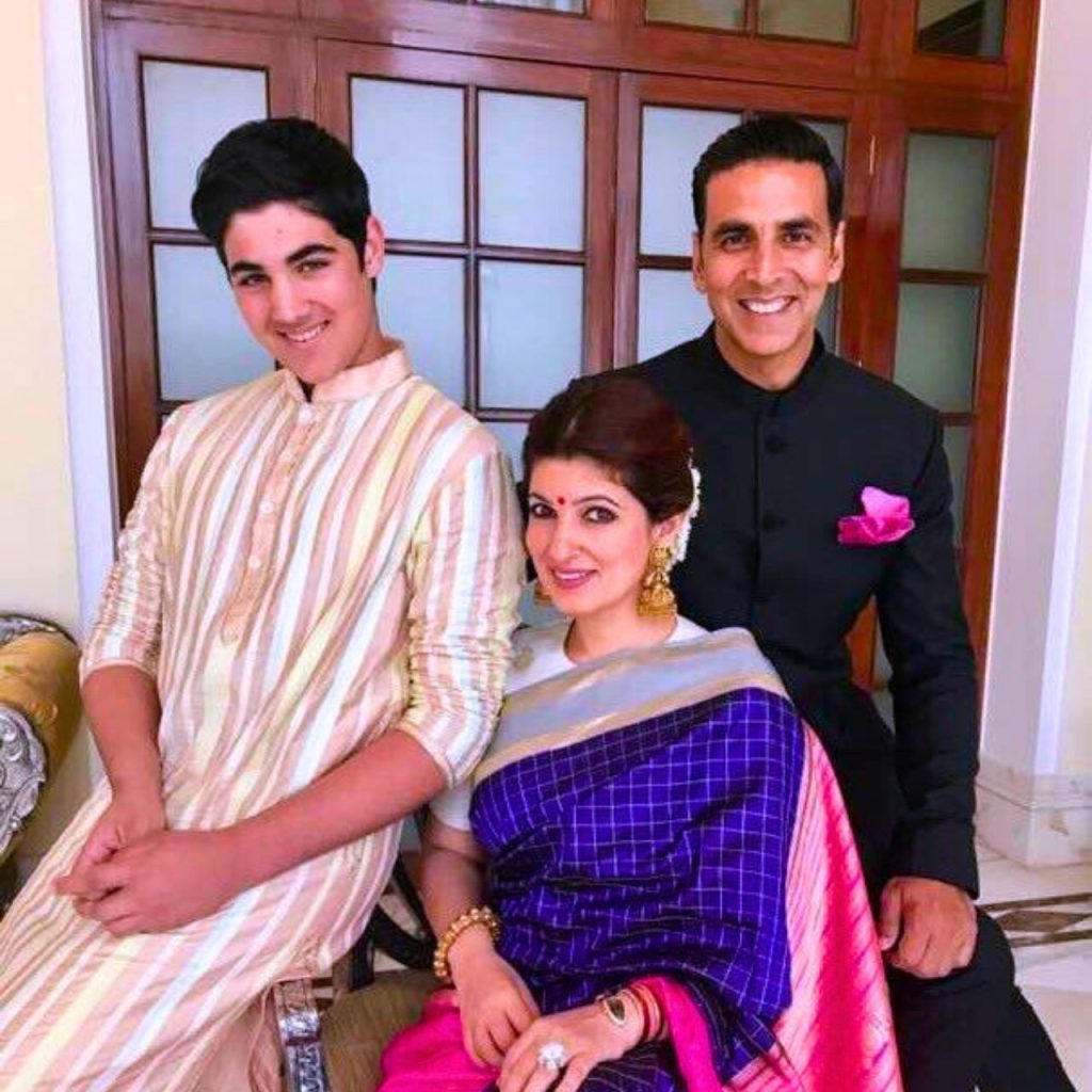 Akshay Kumar Family Photo