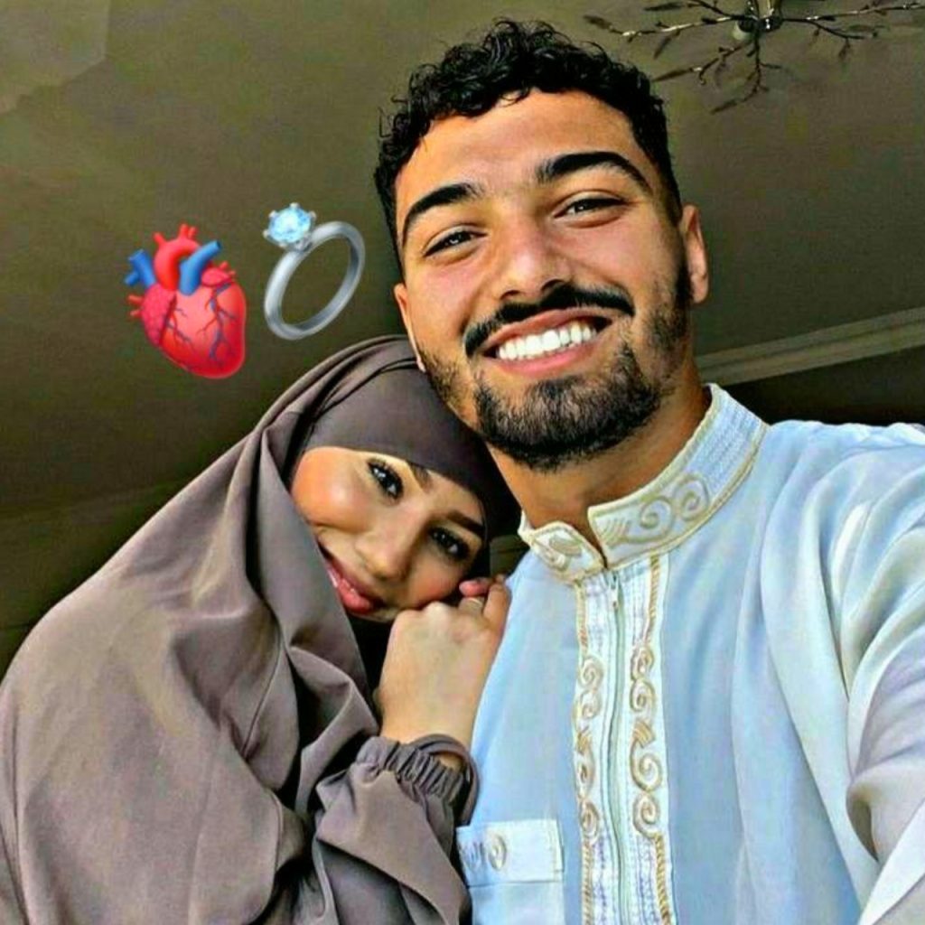 Cute Muslim Couple Pics