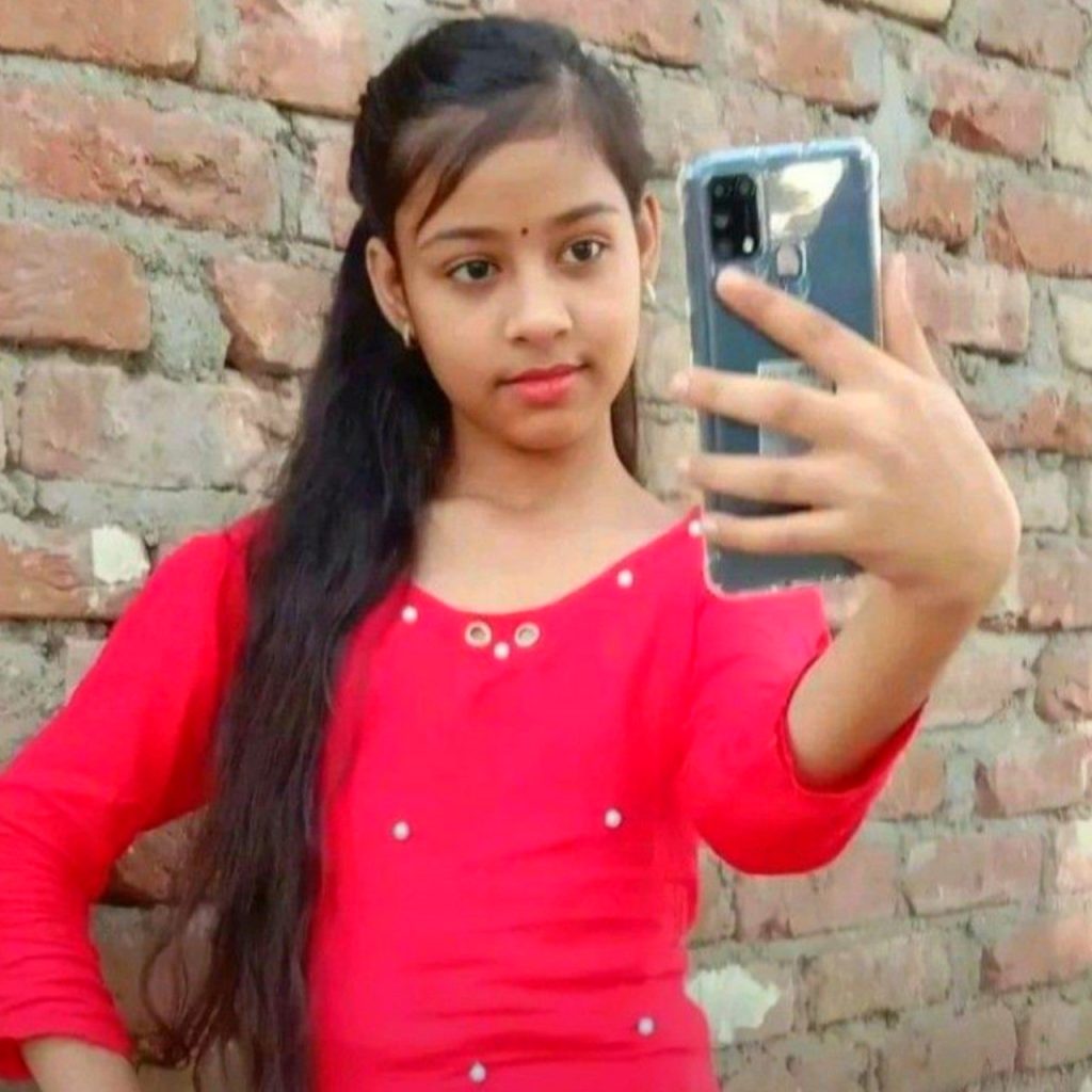 Gaon Ki Ladki Ka Photo