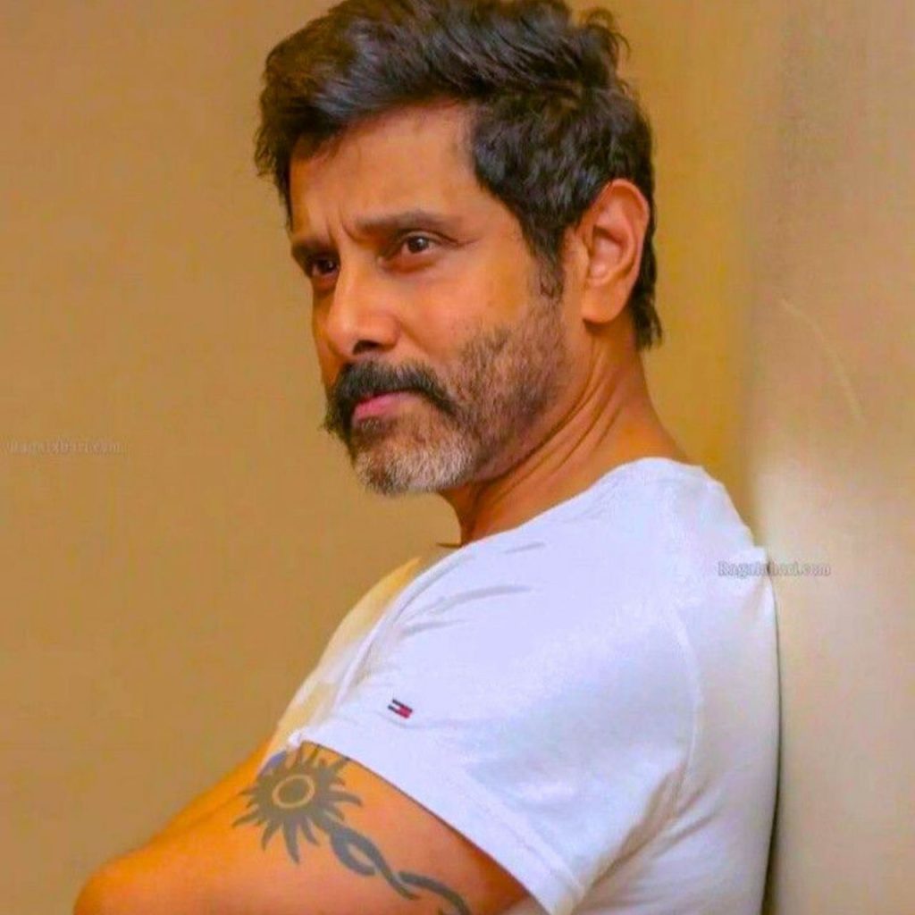 I Movie Vikram Photos