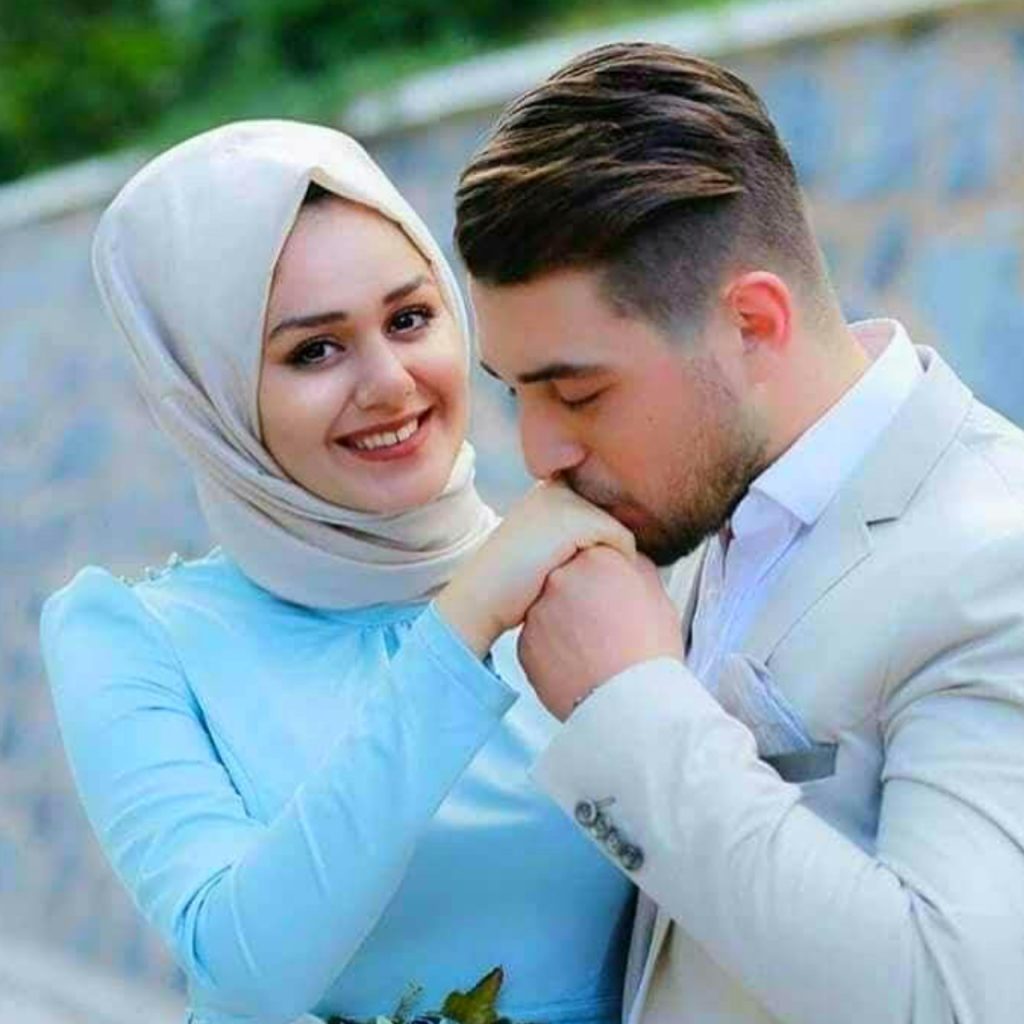 Muslim Couple Wallpaper