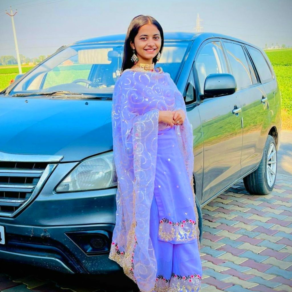 Simple Punjabi Girl Photo